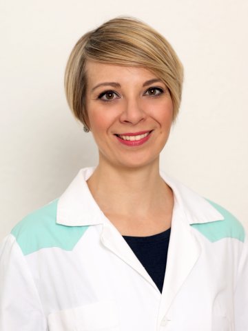 dr. Rózsa Annamária